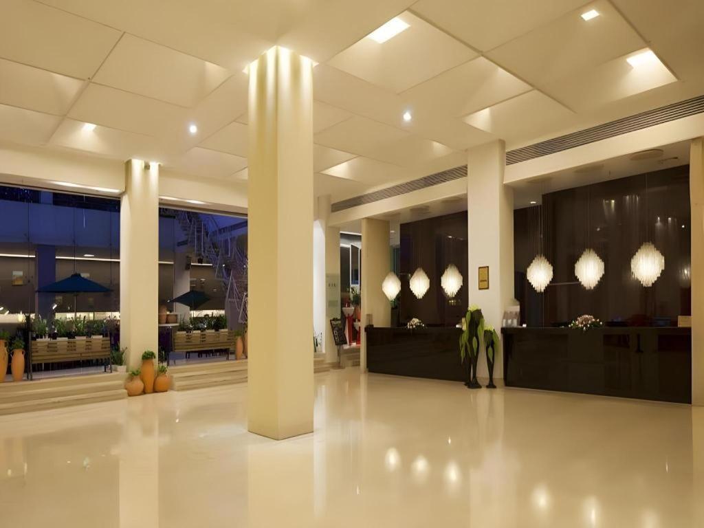 Catic Hotel--Adjacent Buliding Zhuhai Exterior foto